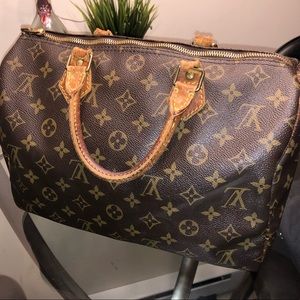 Louis Vuitton speedy 30